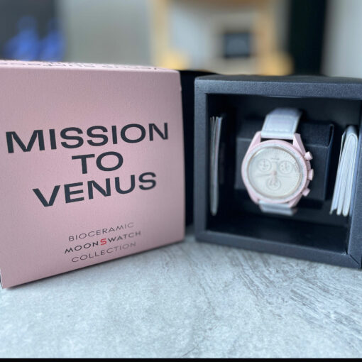 Mission to Venus SO33P100 Bioceramic Moonswatch 1 2