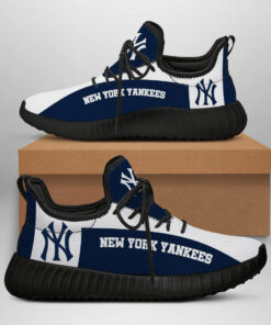 New York Yankees Custom Sneakers 03