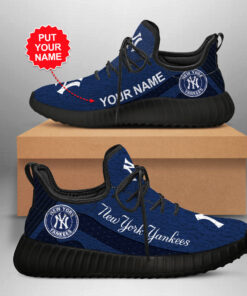 New York Yankees Custom Sneakers 05