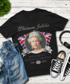Queen Elizabeth II T Shirt 2D 02