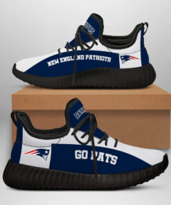 The best selling New England Patriots shoes 05 1